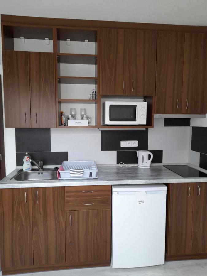 Vinoteka "U Kozu" Hotel Nové Město nad Metují Buitenkant foto