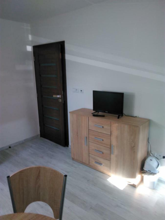 Vinoteka "U Kozu" Hotel Nové Město nad Metují Buitenkant foto